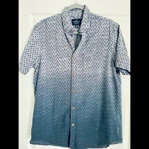 American Eagle (AE) Print Button Up Shirt - Medium